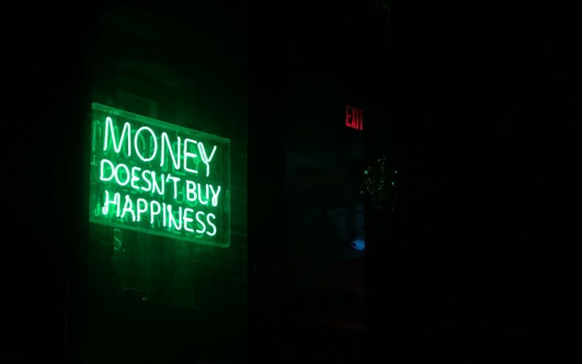 Photo psychology of money